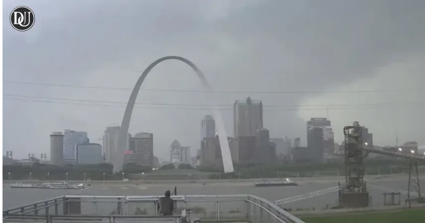St Louis Tornado Update